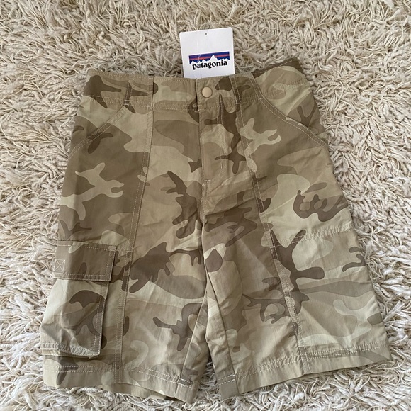 NWT. Patagonia Boy’s L(12) Cargo shorts - Picture 3 of 12